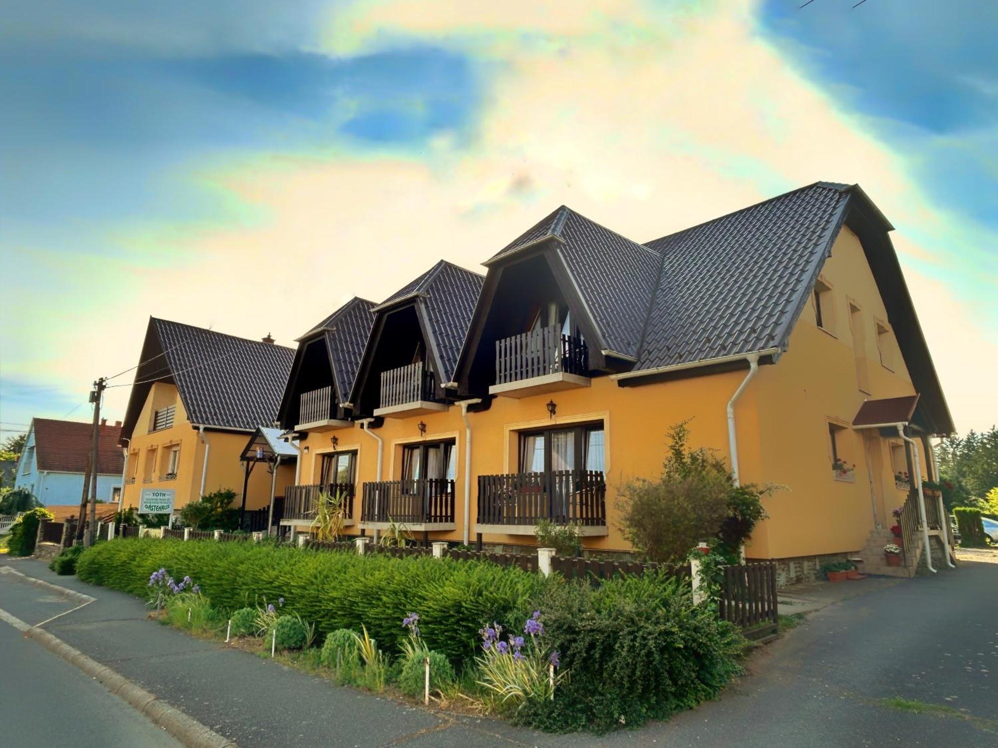 Hotel Toth Vendeghaz Bük Exterior foto